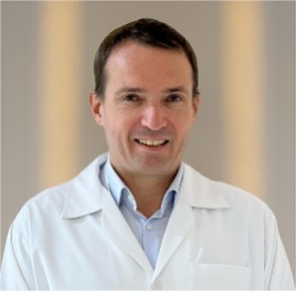 Professor, Department of Orthopaedic Surgery and Traumatology, Centre Hospitalier de Versailles